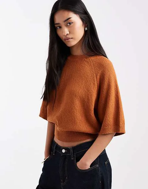 

Цветная футболка с напуском и заниженными рукавами ASOS DESIGN