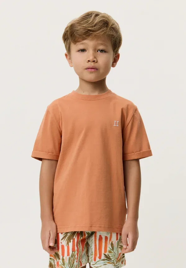Футболка Les Deux Core Contrast Basic T-Shirt, сырая сиена оранжевый