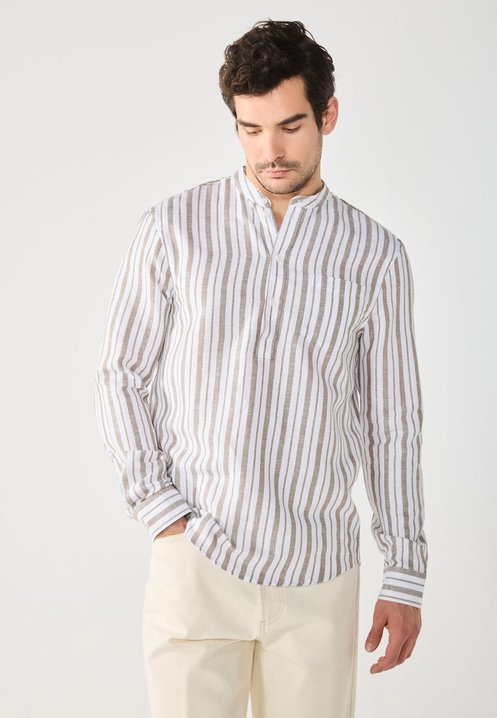 

Рубашка STRIPED LINEN MIX BLEND Pier One, светло-коричневый