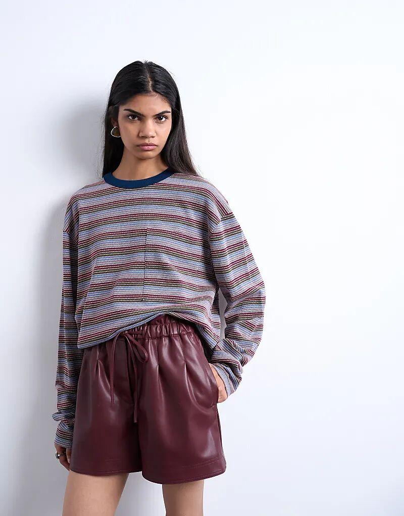 

Короткие шорты Topshop из искусственной кожи в бордовом цвете