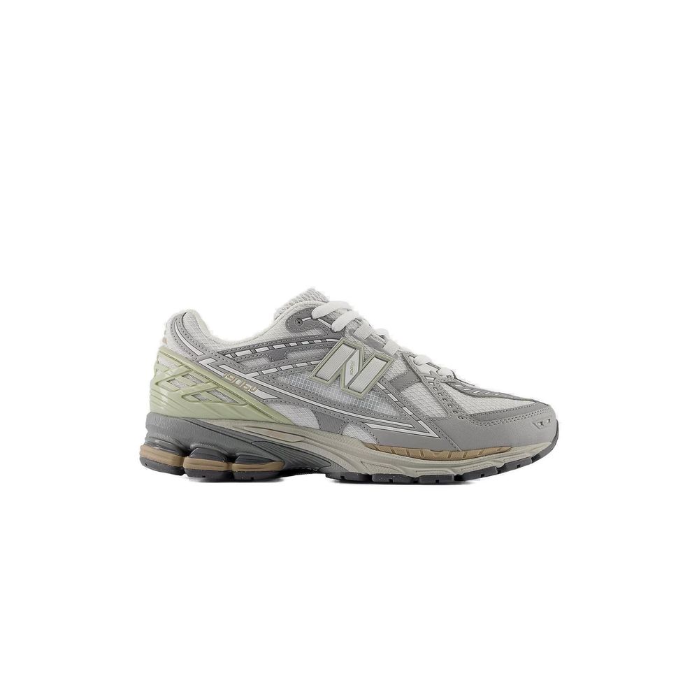 

Серые кроссовки из синтетических волокон New Balance