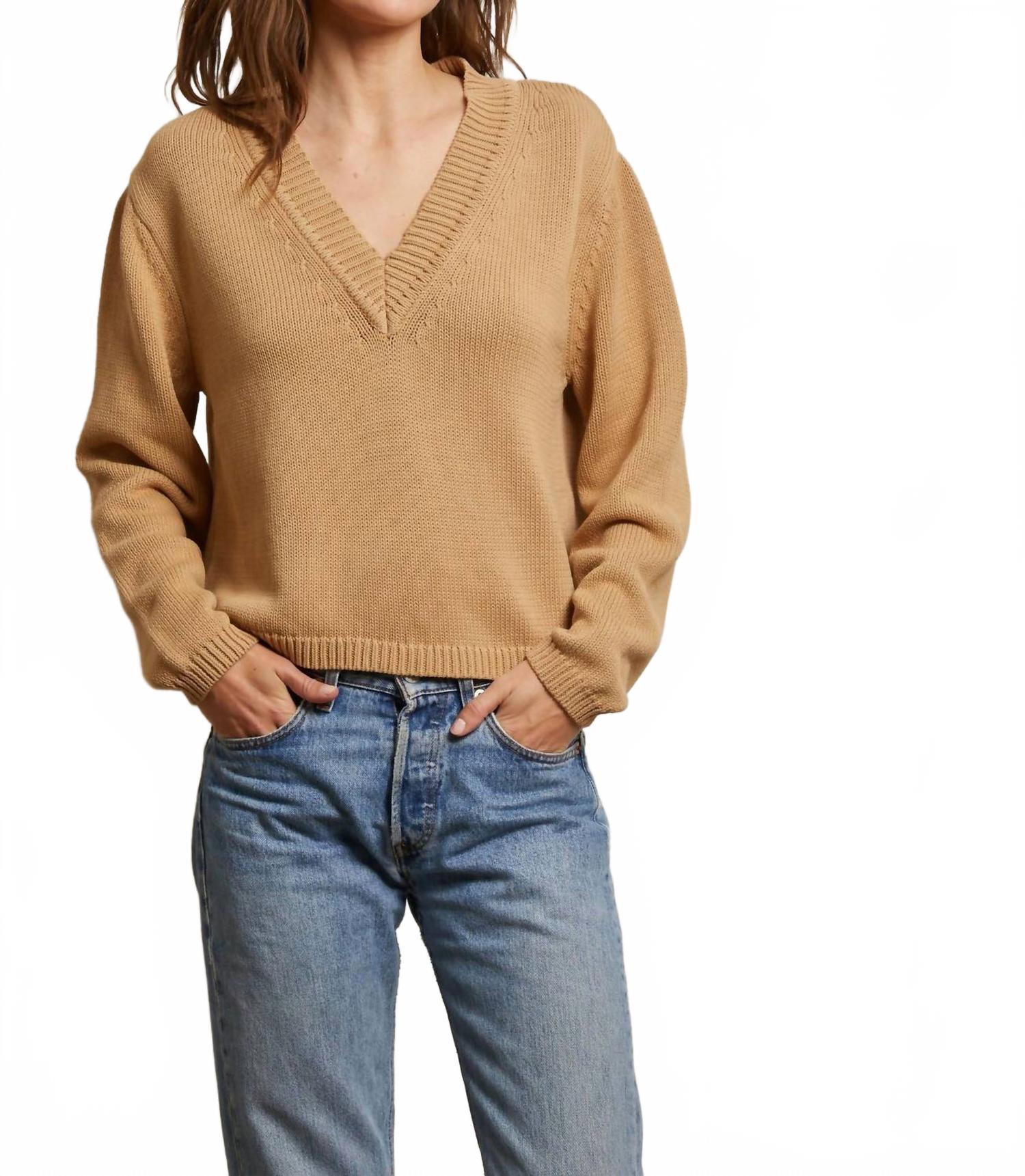 

Свободный свитер Addie Cotton с V-образным вырезом из замши Perfectwhitetee, Suede