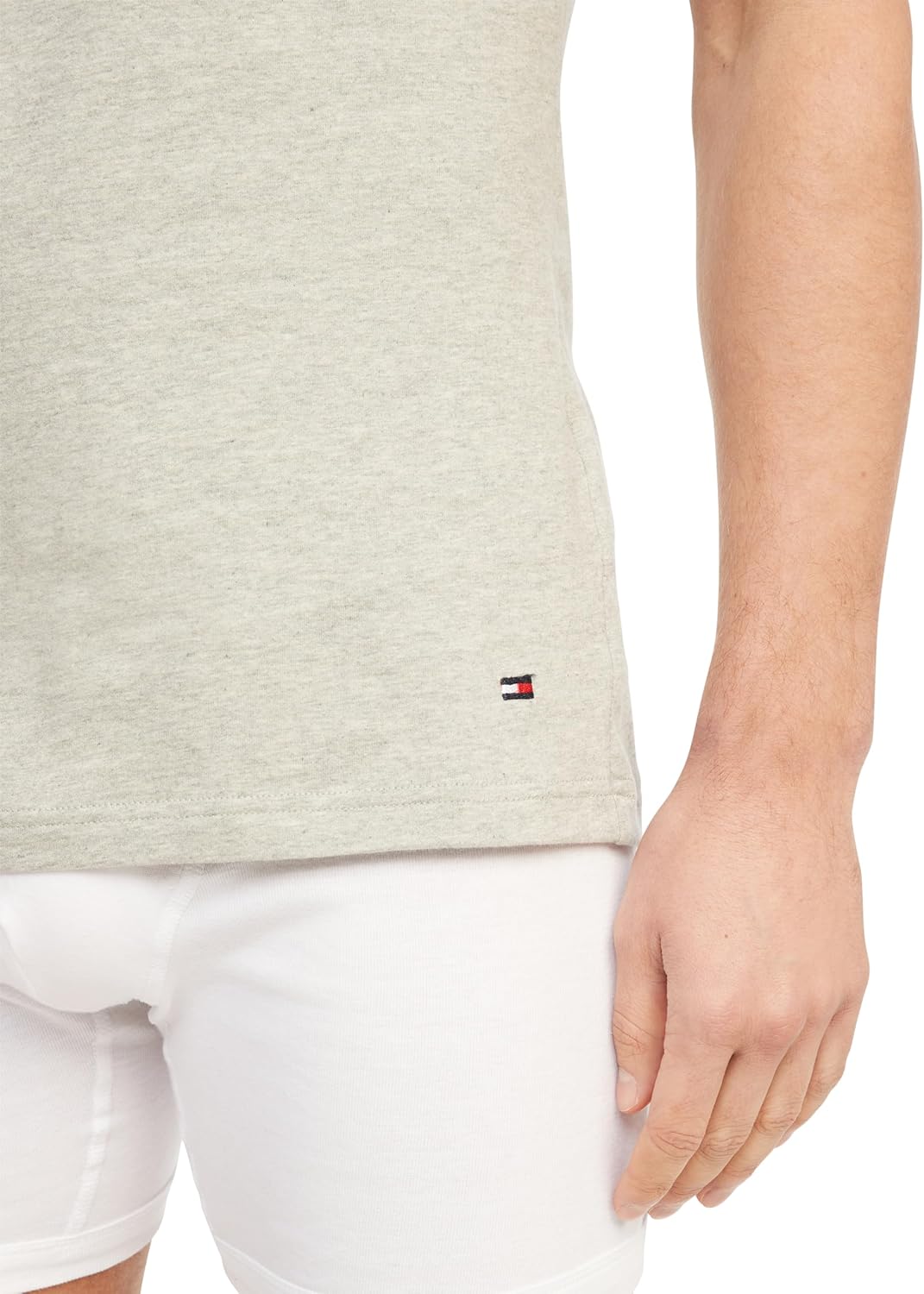 Мужские футболки Tommy Hilfiger, комплект из 3 пар классических хлопковых футболок Slim Fit Crew, Slim Crew Neck - White/Grey/Navy — фото 3
