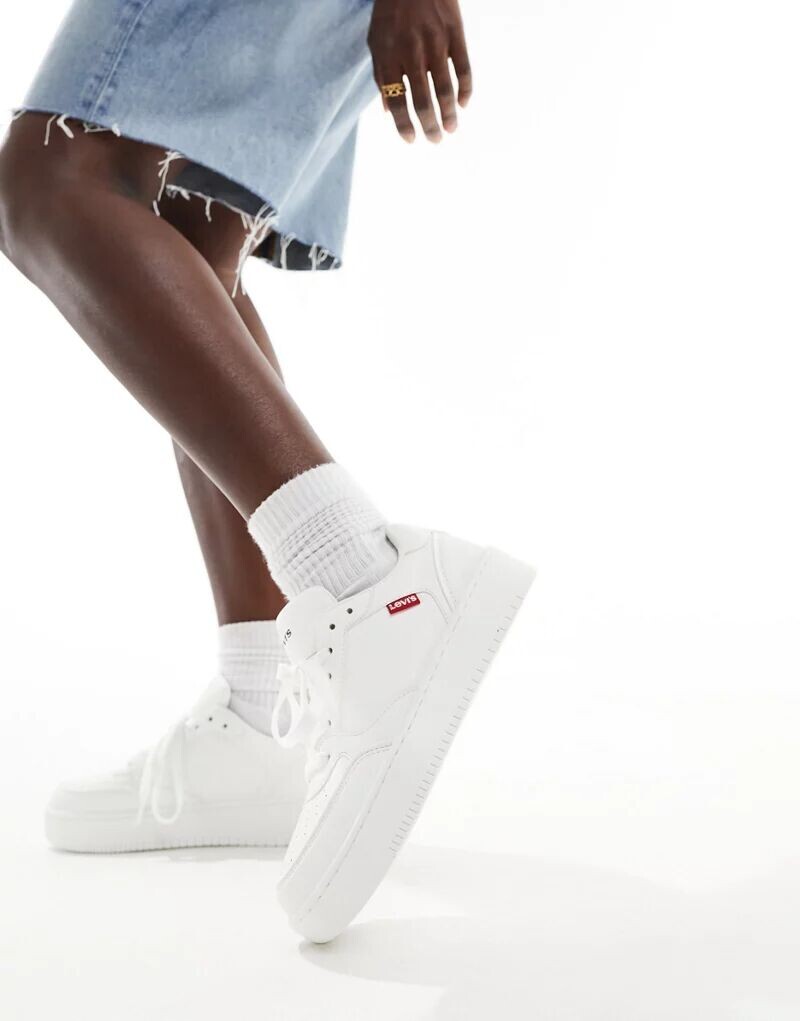 

Белые кожаные кроссовки Levi's Paige с красной биркой с логотипом, Красный, Белые кожаные кроссовки Levi's Paige с красной биркой с логотипом