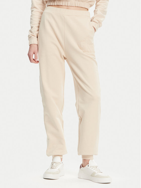 

Спортивные брюки обычного кроя J20J225355 Calvin Klein Jeans, бежевый