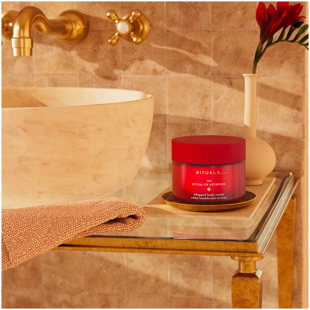 Крем для тела the ritual of ayurveda body cream refill Rituals, объем 220 мл — фото 4