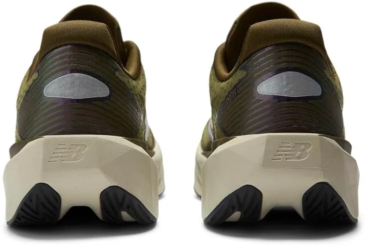 Кроссовки New Balance мужские FuelCell Rebel V5, металлик — фото 3