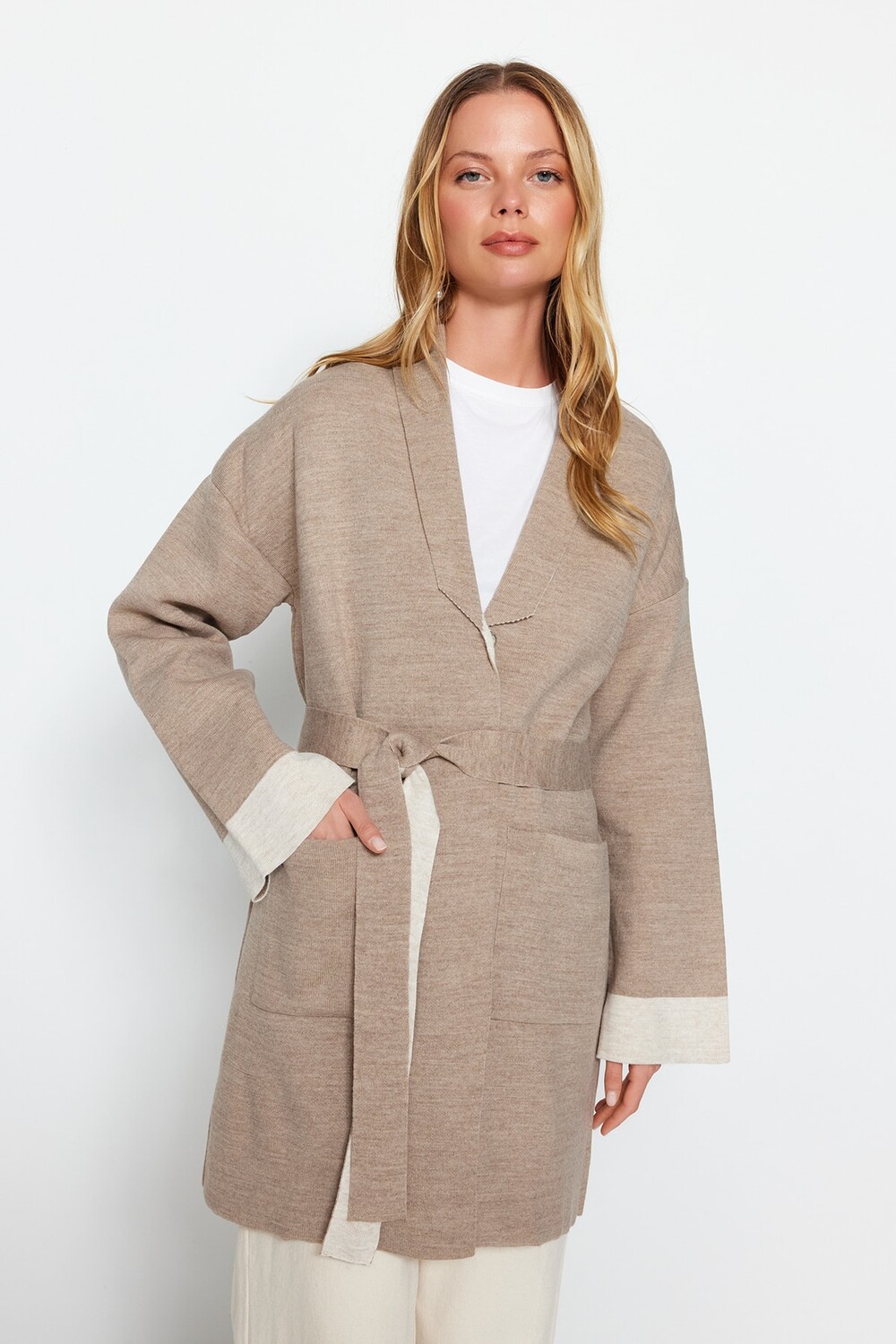

Кардиган - Коричневый - Свободный крой Trendyol Modest, коричневый