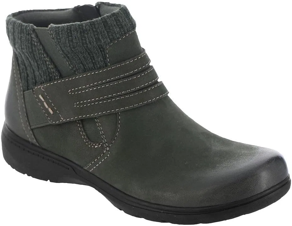 Женские ботильоны Clarks Carleigh Lane, Dark Green Nubuck Leather.