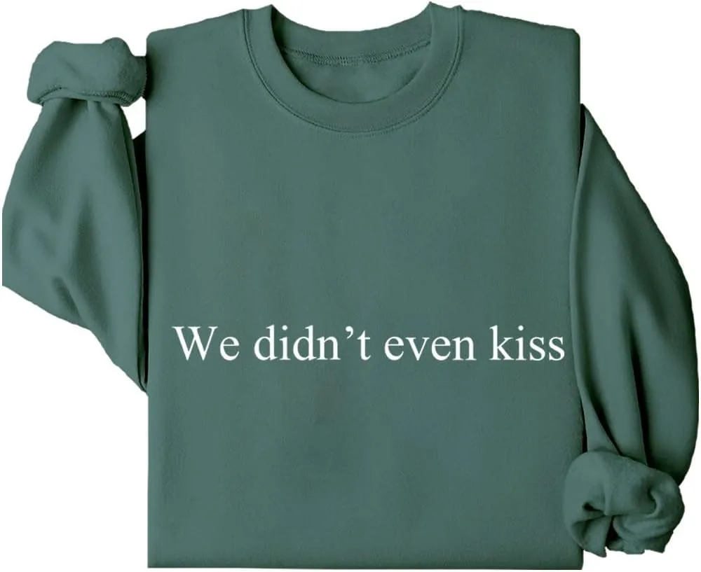 

Свитшот We Didn't Even Kiss с длинным рукавом Kzggs