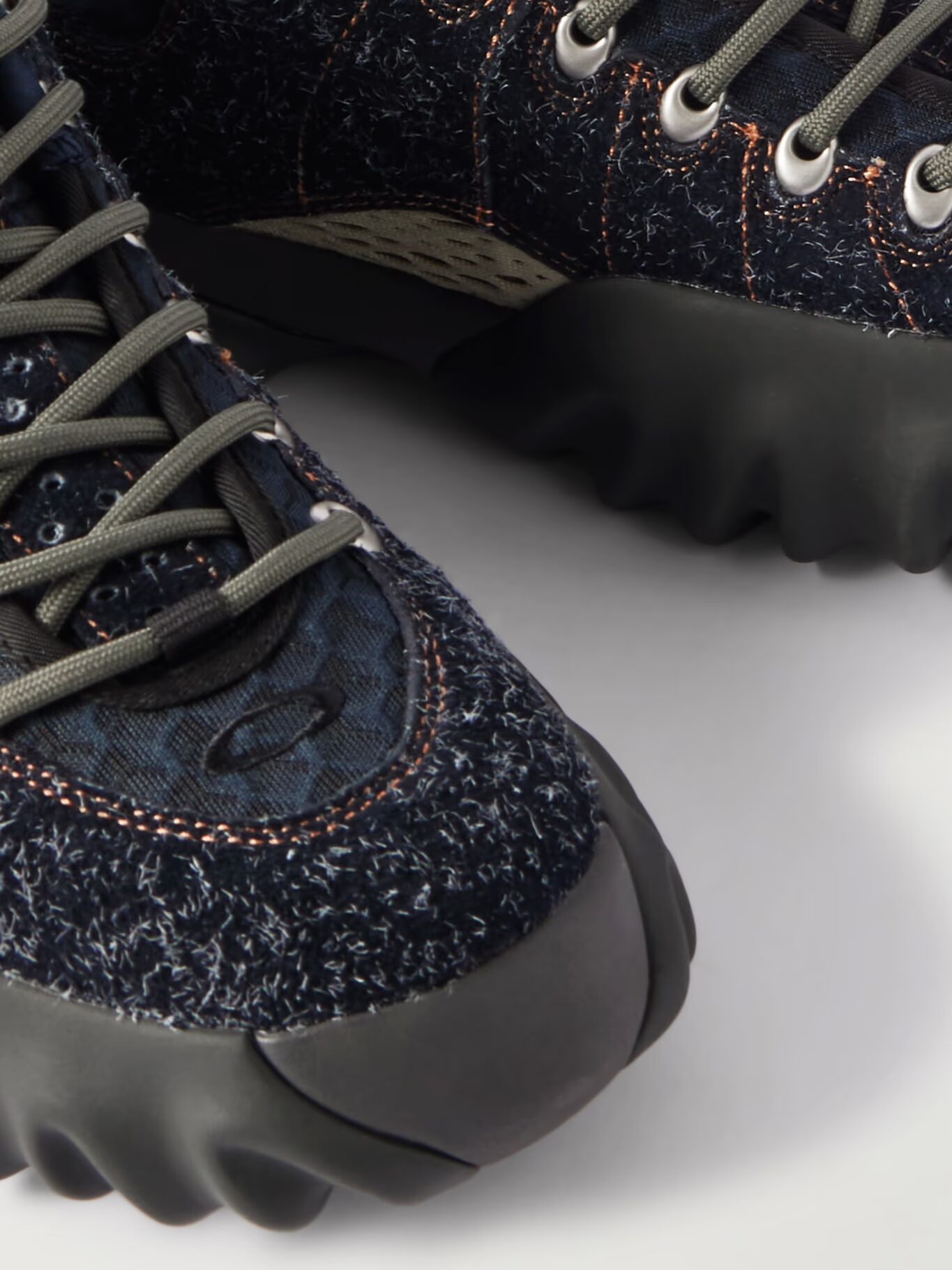 

Ботинки из сетчатой ​​ткани, парусины и матовой замши с резиновой отделкой OAKLEY FACTORY, темно-синий