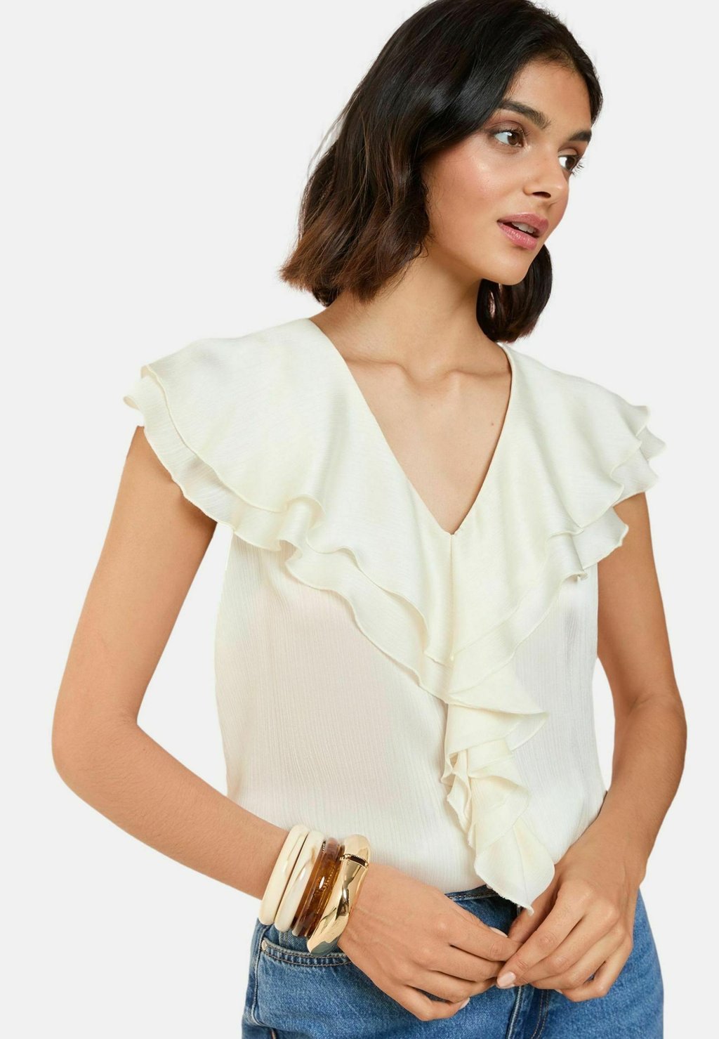 

Блуза PETITE FIT - SHORT SLEEVE RUFFLE Friends Like These, бежевый