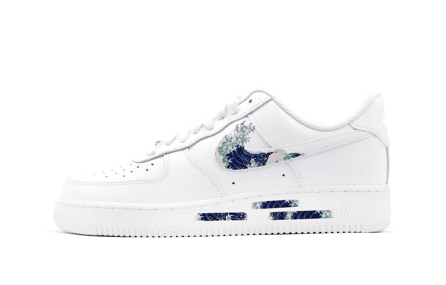 

Женские кроссовки для скейтбординга Nike Air Force 1, White/Blue