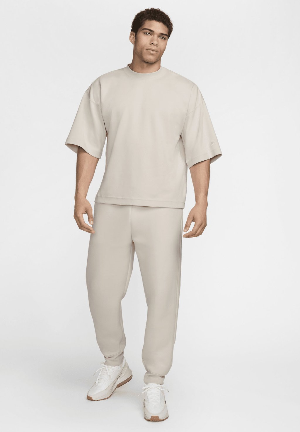 

Базовая футболка TECH FLEECE Nike Sportswear, белый