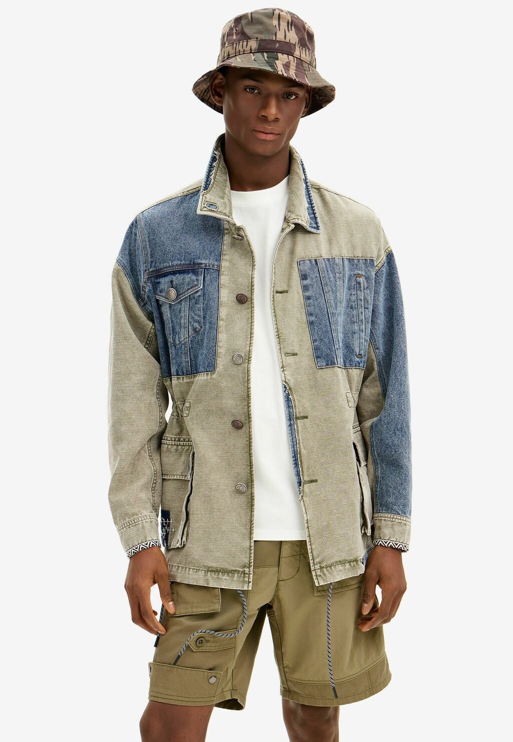 

Джинсовая куртка Desigual, цвет green