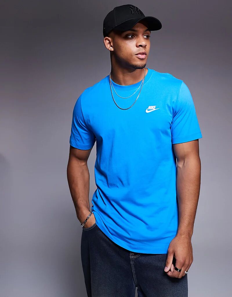 

Футболка Nike Club синего цвета