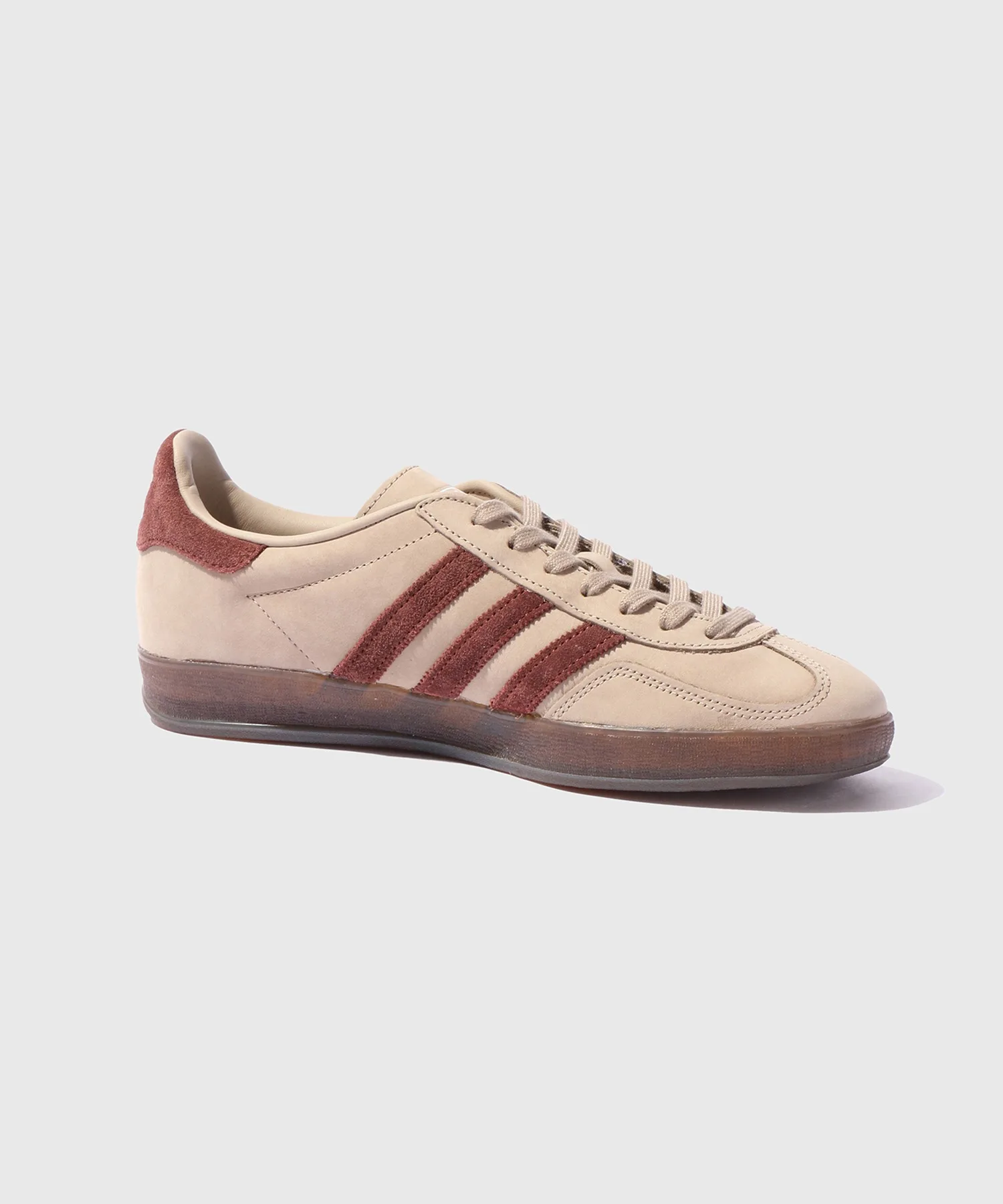 Мужские кроссовки для тренировок из гладкой кожи Gazelle Indoor JQ8387 adidas бежевые — фото 4