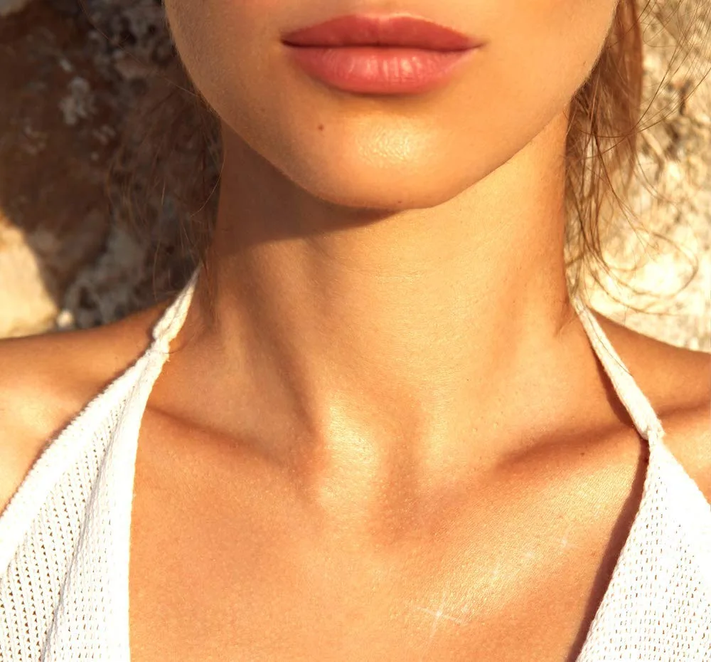 FarmHouse Fresh Lustre Drench Instant Glow Dry Oil, масло для тела с витамином К, легкое, золотистое мерцание, быстро впитывается, 113 мл, red — фото 3