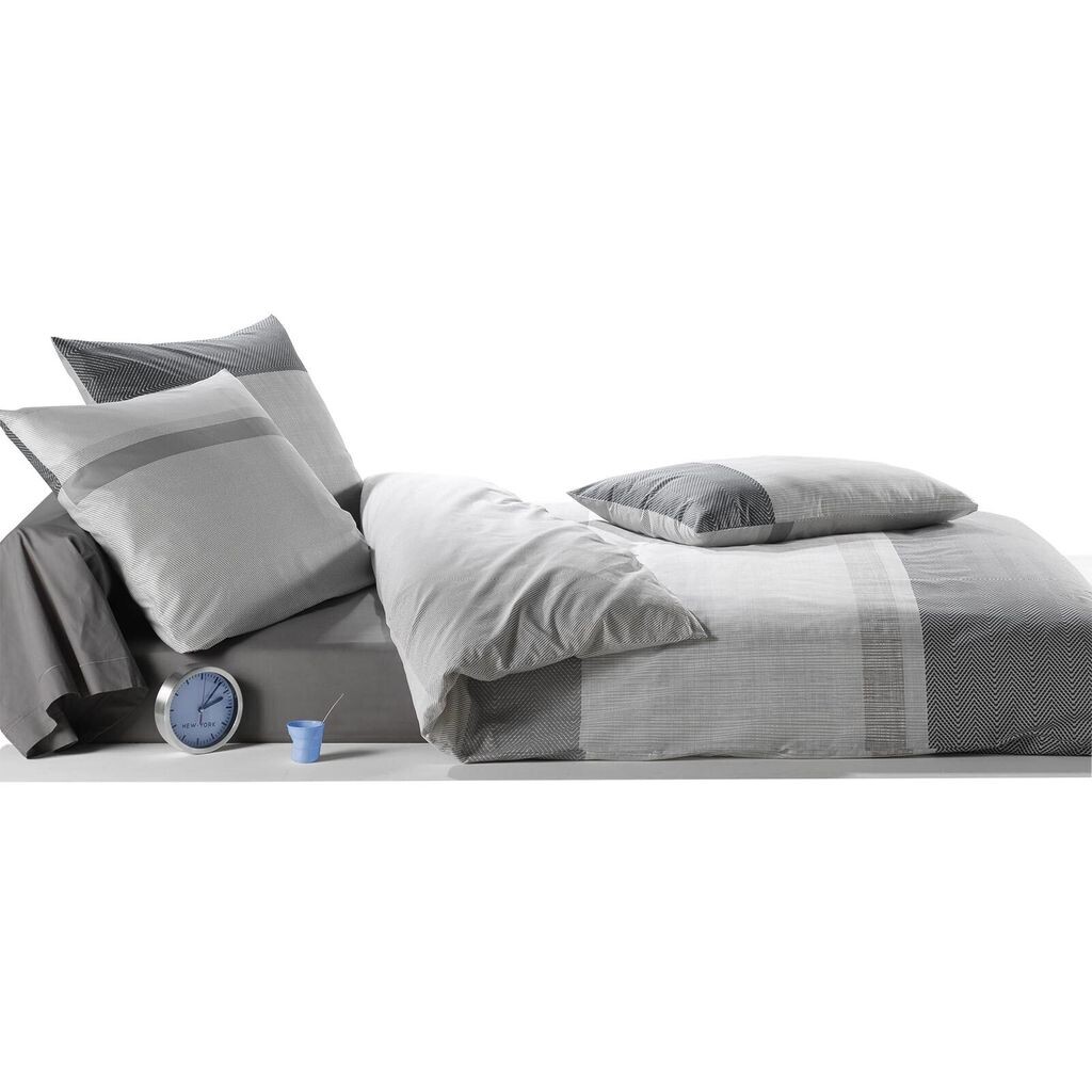 

Постельное белье Dream Sleep Spencer серый 135х200 см + 40х80 см Traumschlaf