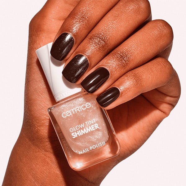 Лак для ногтей CATRICE Glow Tint Shimmer Nail Polish — фото 4