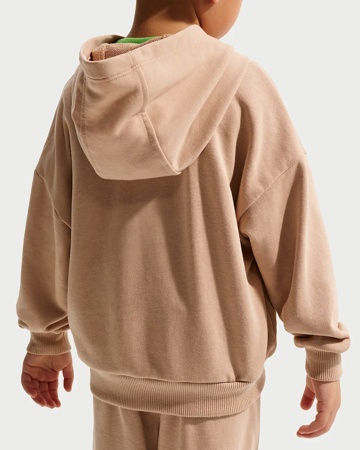 Детский комплект из 2 предметов: оверсайз-свитшот Nike Sportswear In The Zone из французского футера, Brown — фото 3