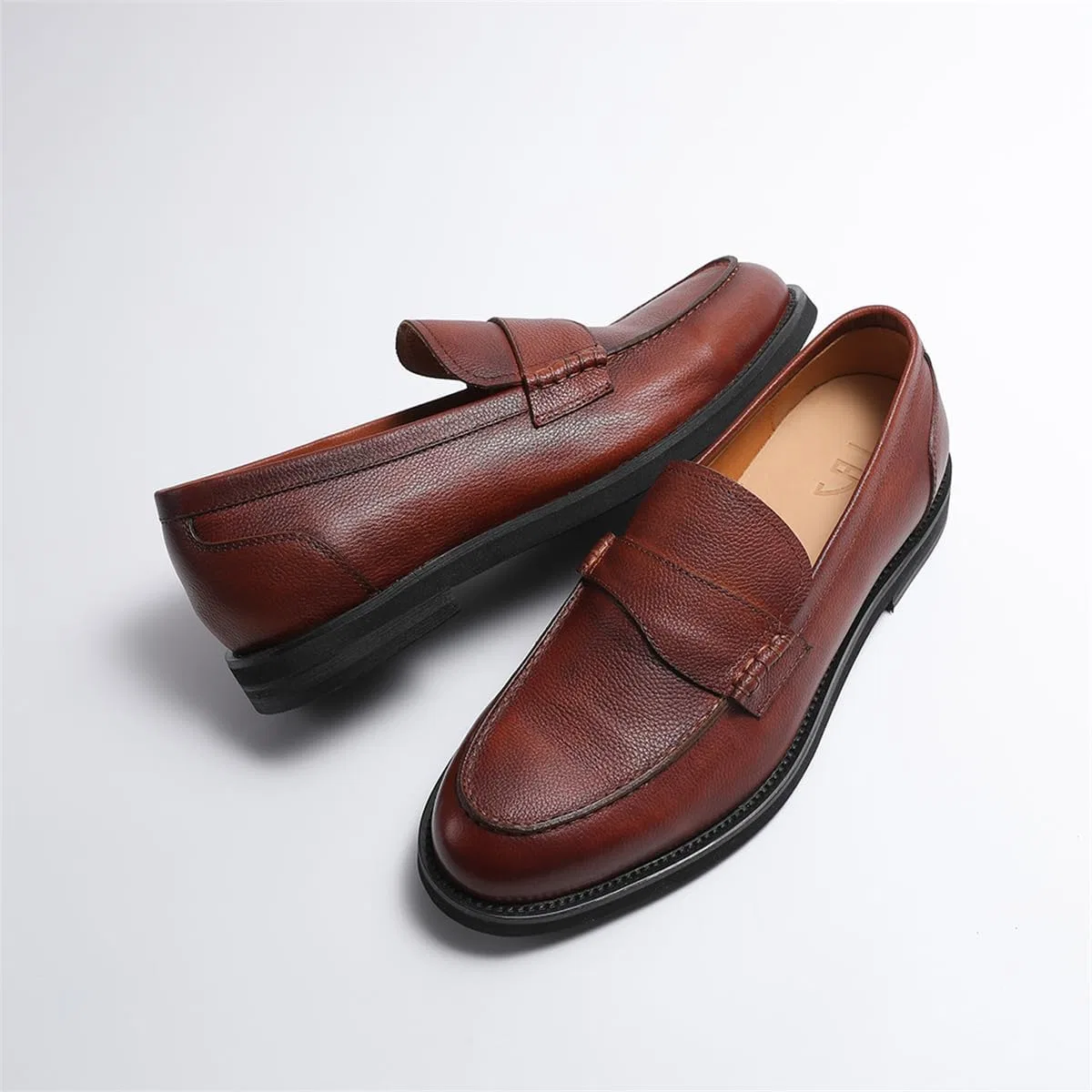 Лоферы кожаные Penny Loafers, Light Brown FIAVOM — фото 4