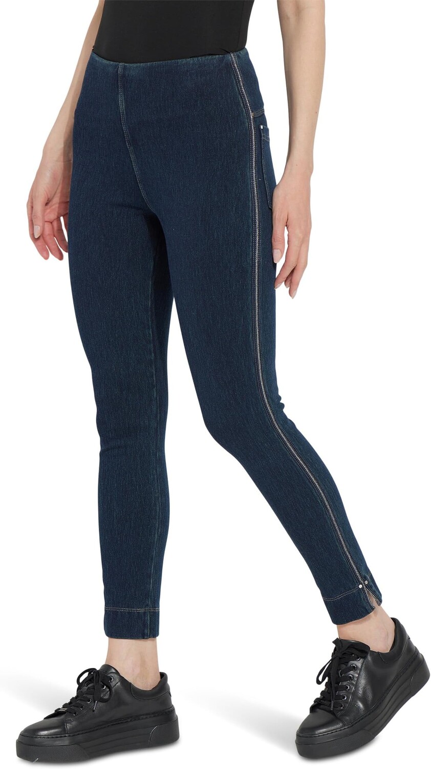 

Джинсы Lysse Adele Slim Straight with Metallic Piping in Indigo, индиго