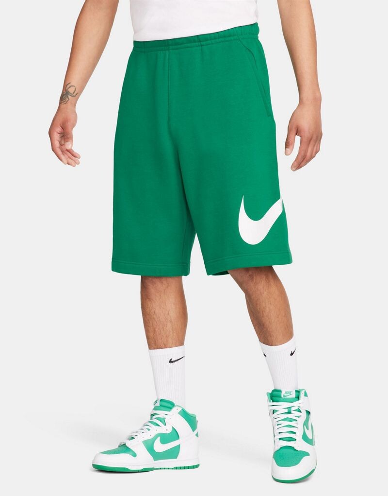 

Зеленые шорты с графическим рисунком Nike Club