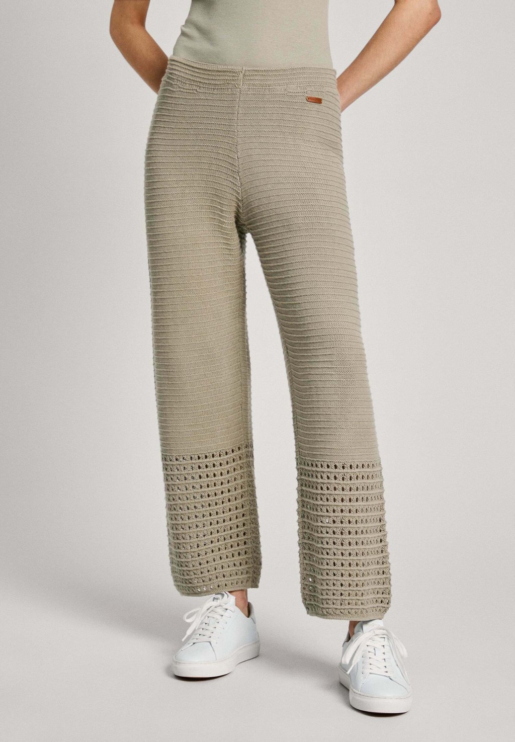 

Брюки Pepe Jeans, серый