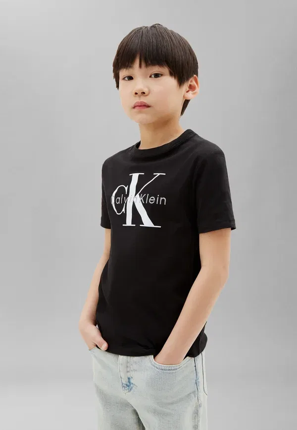 Футболка Calvin Klein Jeans, цвет черный