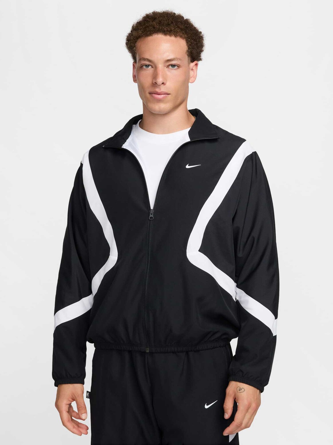 

Спортивный топ Nike M NK DF WVN ICON JKT STRTFV, черный