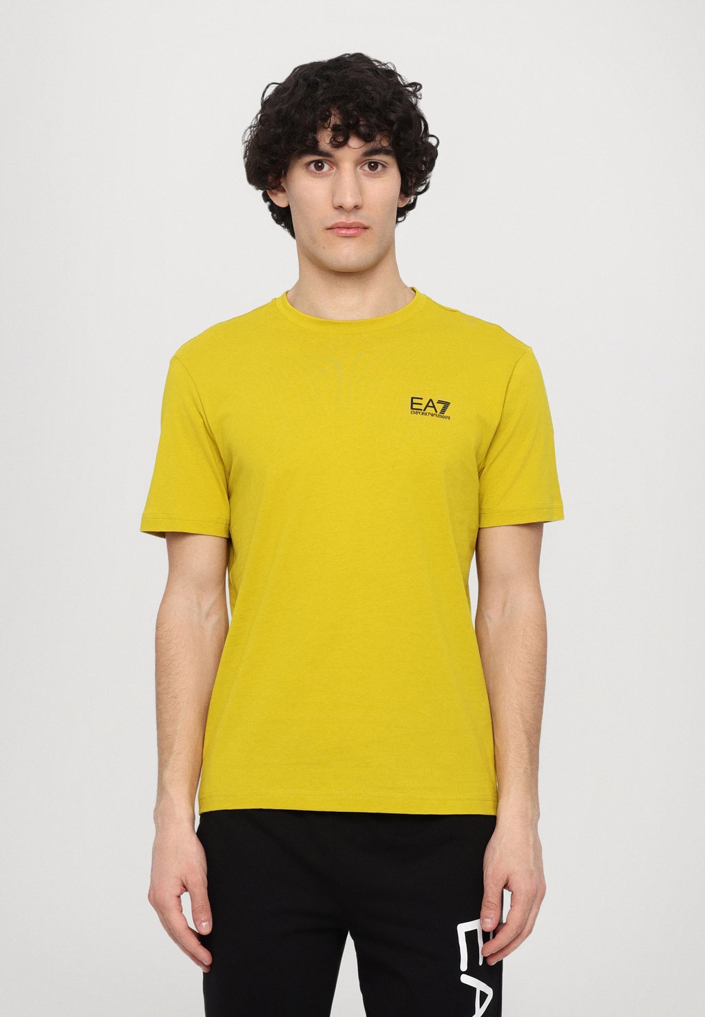 

Базовая футболка EA7 Emporio Armani, желтый
