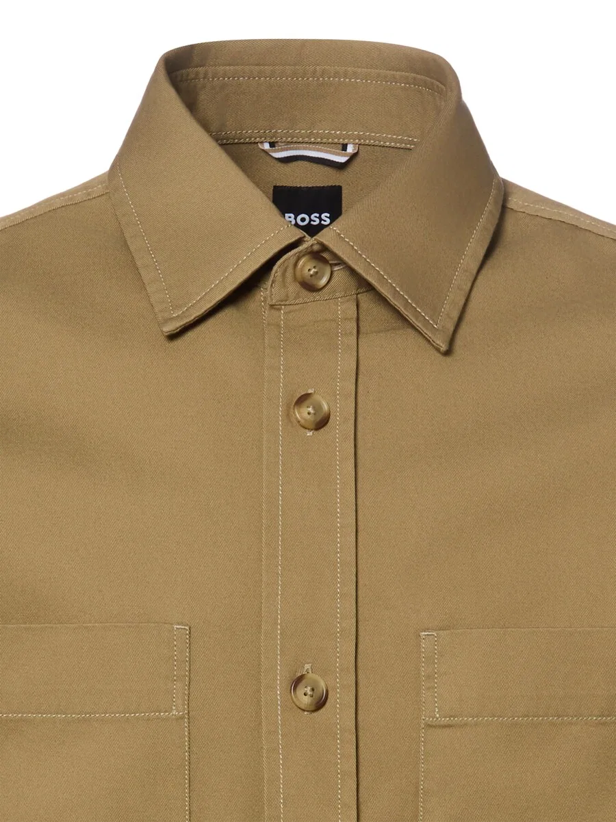 Рубашка на пуговицах BOSS Comfort fit Button Up Shirt 'Owen' оливкового цвета — фото 3