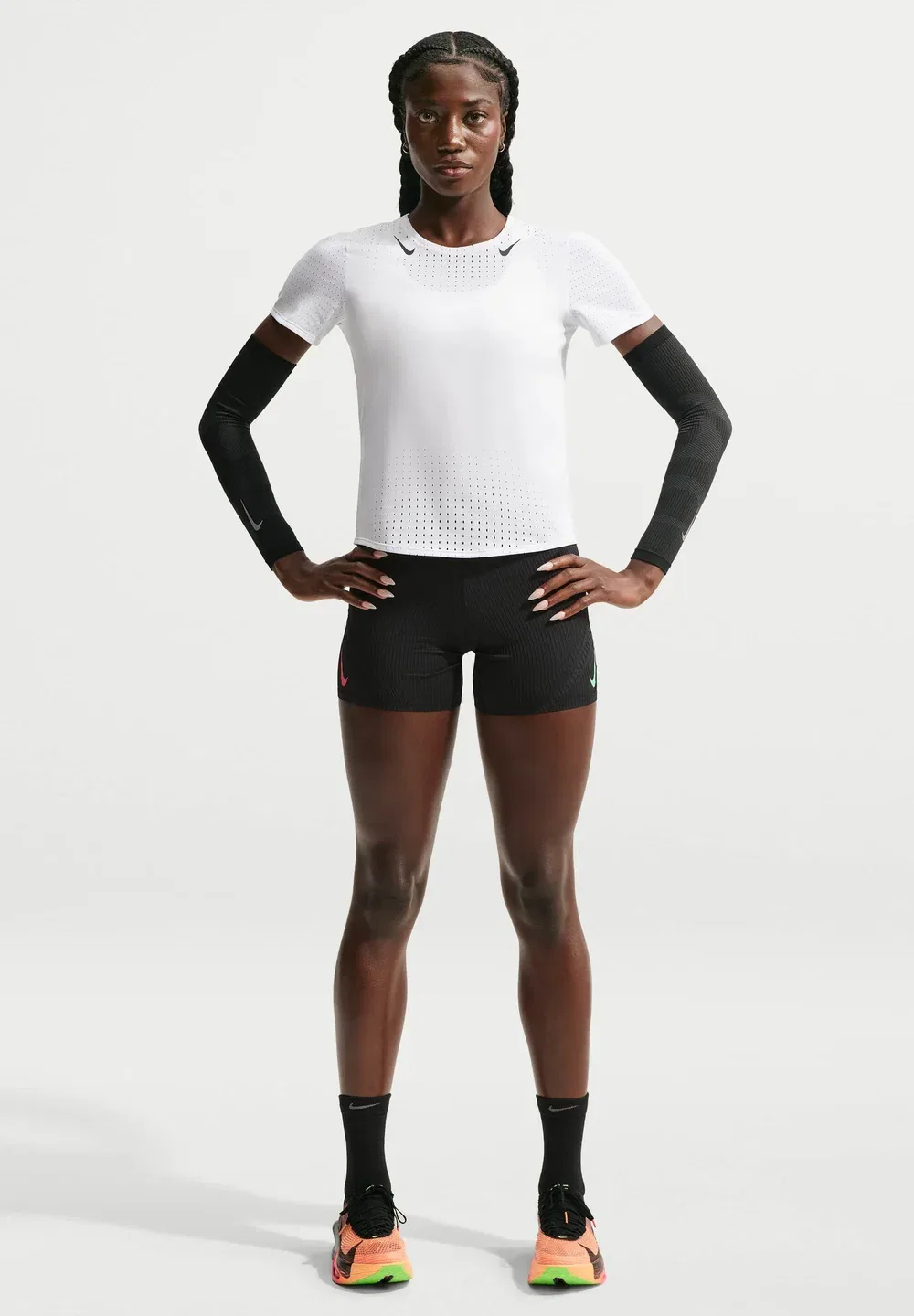 W nk arswft dfadv top ss - спортивная футболка Nike Performance, White/Black
