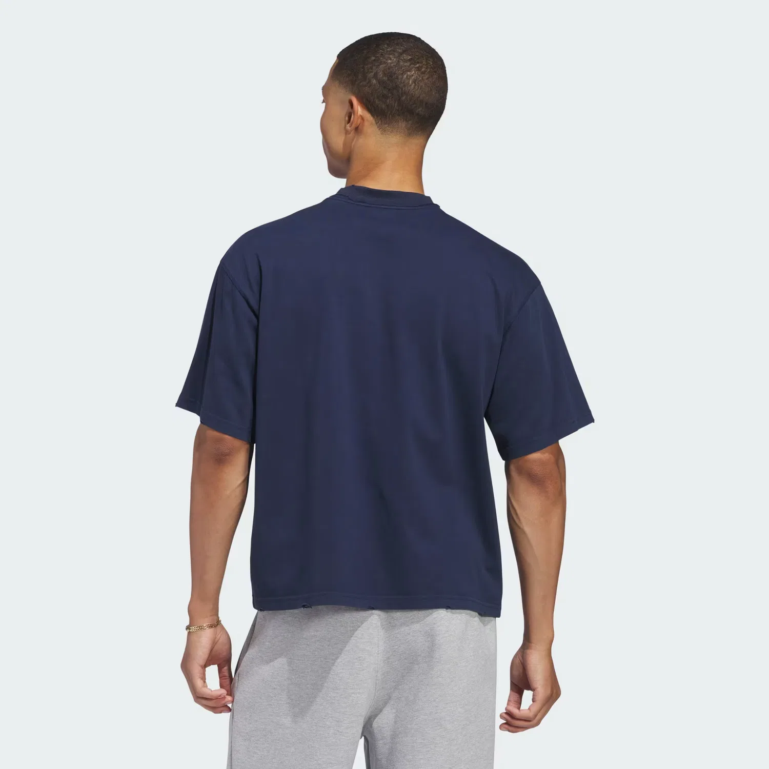 Мужская футболка с графическим принтом AOA Graphic Tee Adidas Originals, темно-синий — фото 2