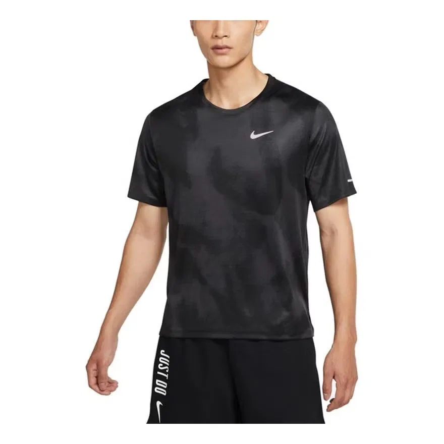 Футболка с принтом без рукавов Nike, черная