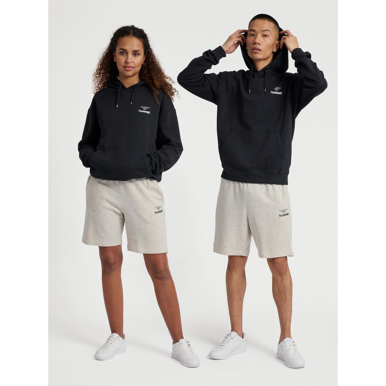 

Hmlhive Wade Hoodie Толстовка с капюшоном унисекс HUMMEL, черный