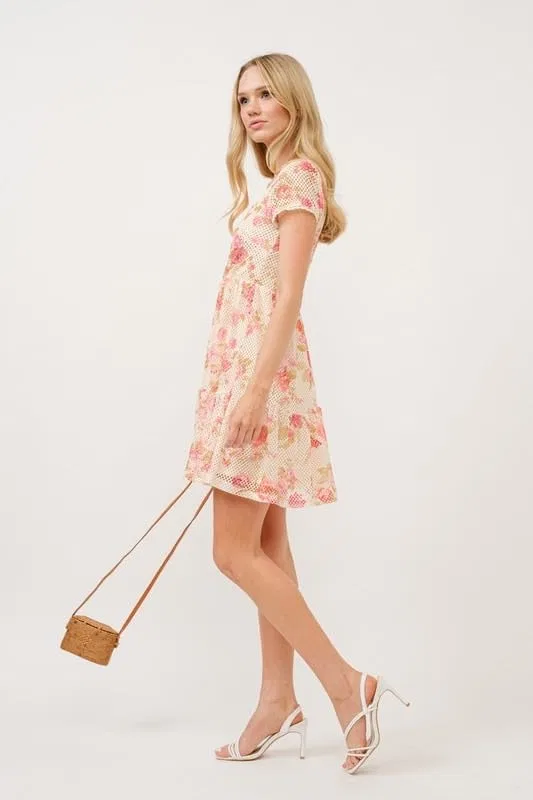 Женское платье с цветочным принтом и сеткой Square Neck Tiered Floral Fishnet Dress, Multi — фото 4