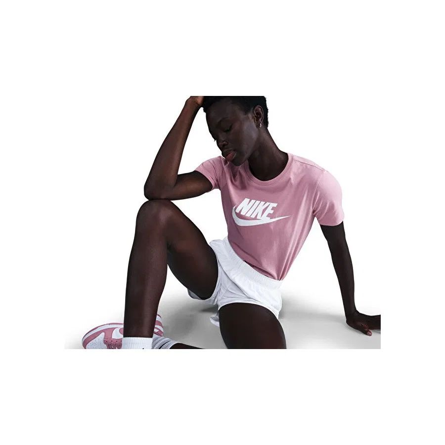 Женская футболка с принтом Nike Sportswear Essentials DX7906-623, Красный — фото 4