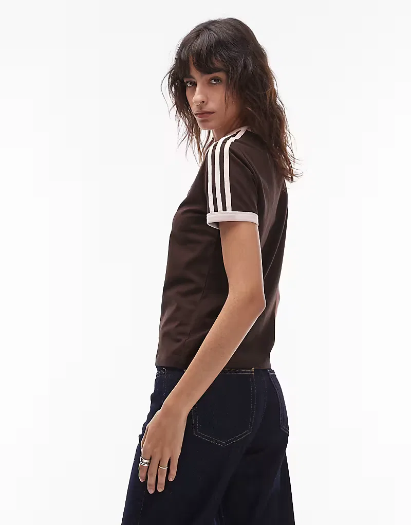 Футболка Adidas Originals приталенного кроя коричневого и, розовый — фото 3