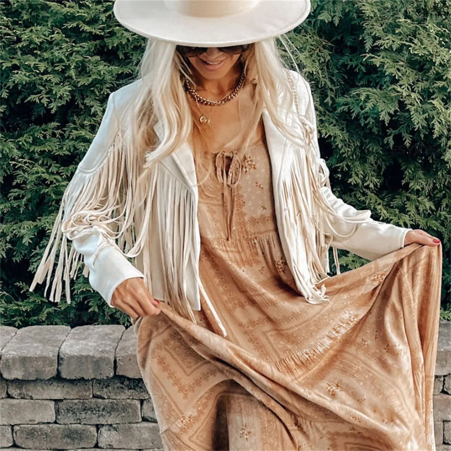 Женская куртка из искусственной замши с бахромой, Beige — фото 2