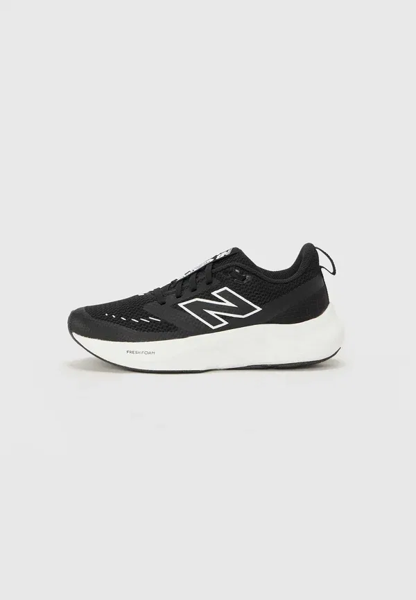 Кроссовки для бега New Balance Black, черный