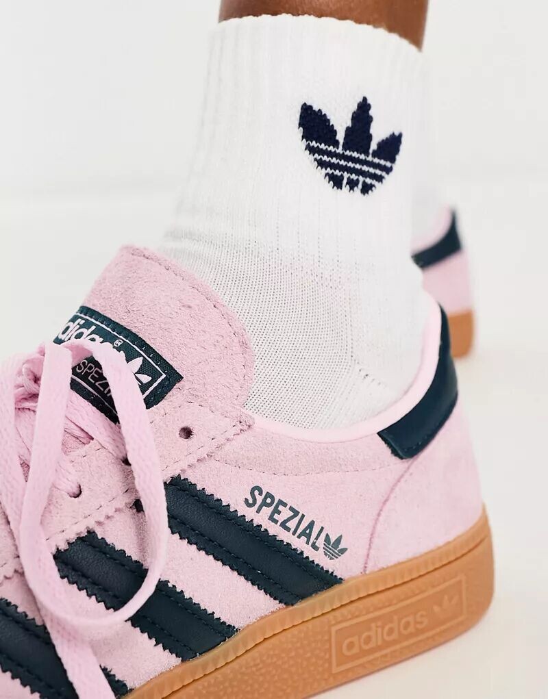 Розовые и темно-синие кроссовки на резиновой подошве adidas Originals Handball Spezial — фото 3