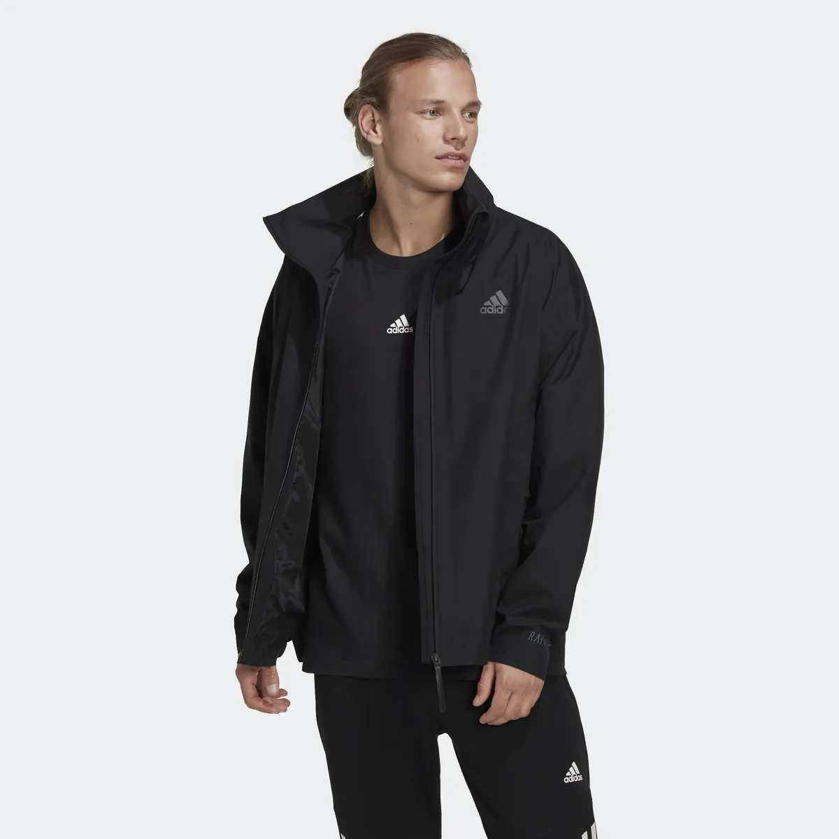 

Adidas Спортивная куртка для активного отдыха "TRAVEER RAIN.RDY RAIN JACKET" Adidas Sportswear, черный