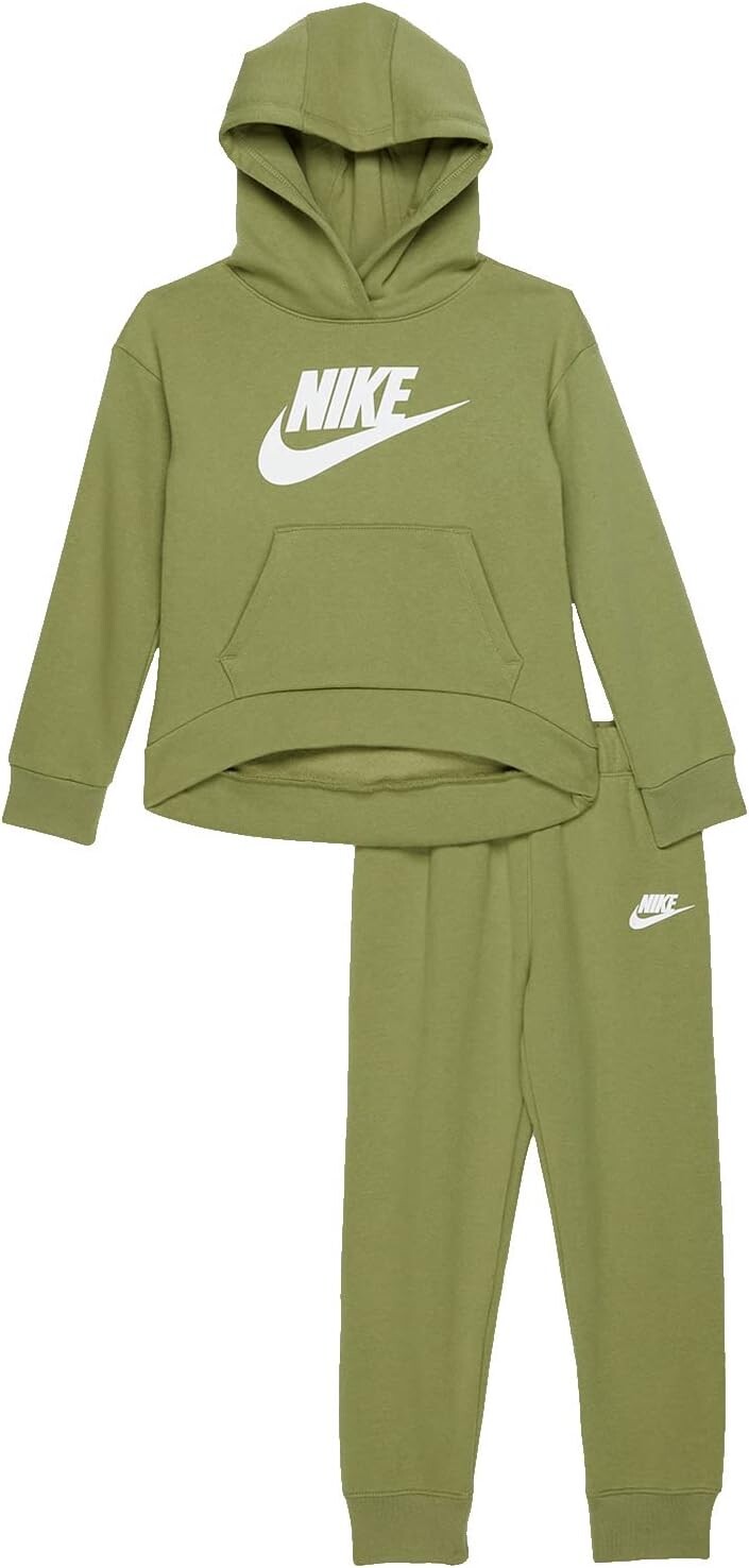 

Детский набор Nike Club Fleece Set, цвет Alligator