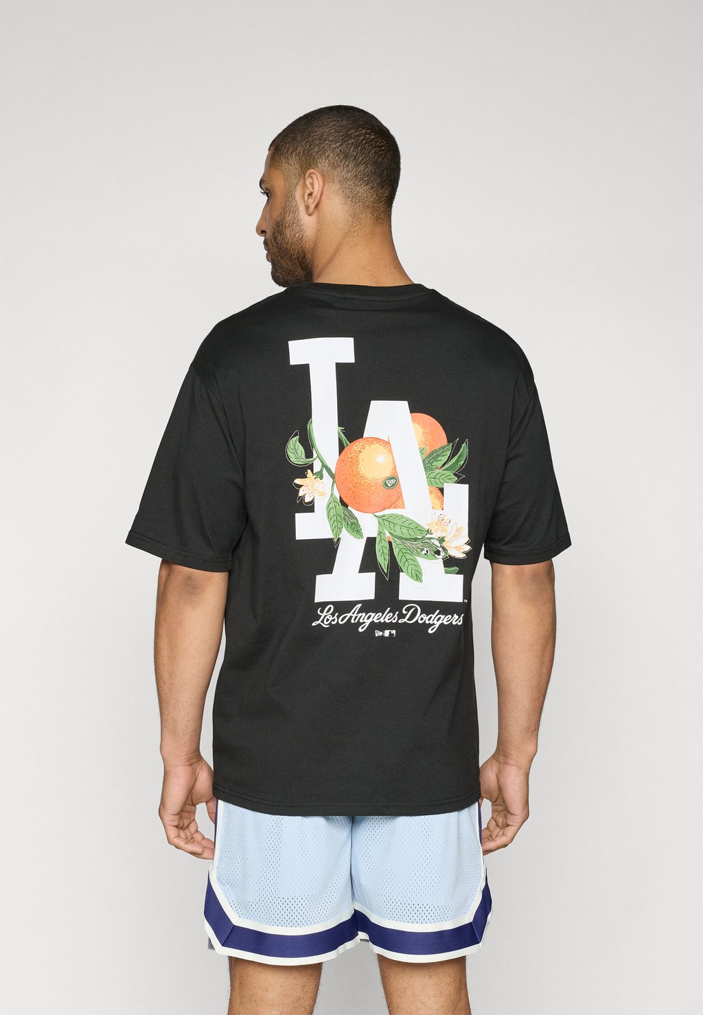 

Футболка с принтом MLB LOS ANGELES DODGERS GRAPHIC BACKPRINT TEE - Club wear New Era, черный