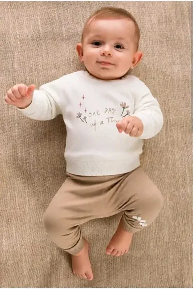 Детский спортивный костюм в полоску Love, Beige