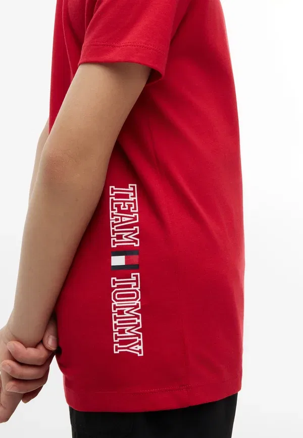 Футболка с принтом Tommy Hilfiger, красный — фото 4