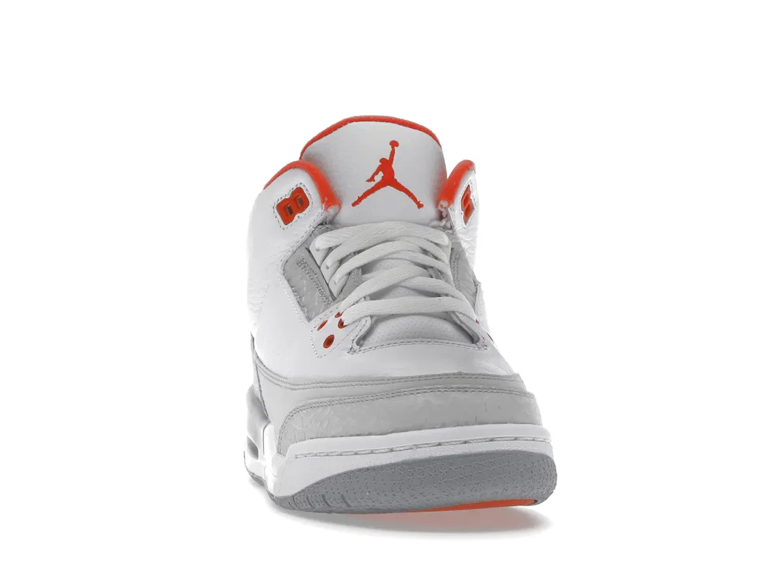 Детские кроссовки Lifestyle с кожаным верхом Jordan 3 Retro Jordan, White/Crimson-Neutral Grey-Wolf Grey — фото 2