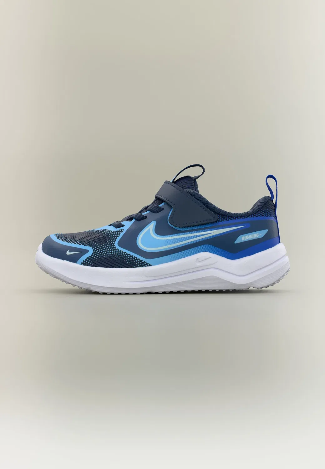 Кроссовки Cosmic Runner унисекс - для бега по шоссе Nike Performance, Midnight Navy/Glacier Blue/Racer Blue/Football Blue
